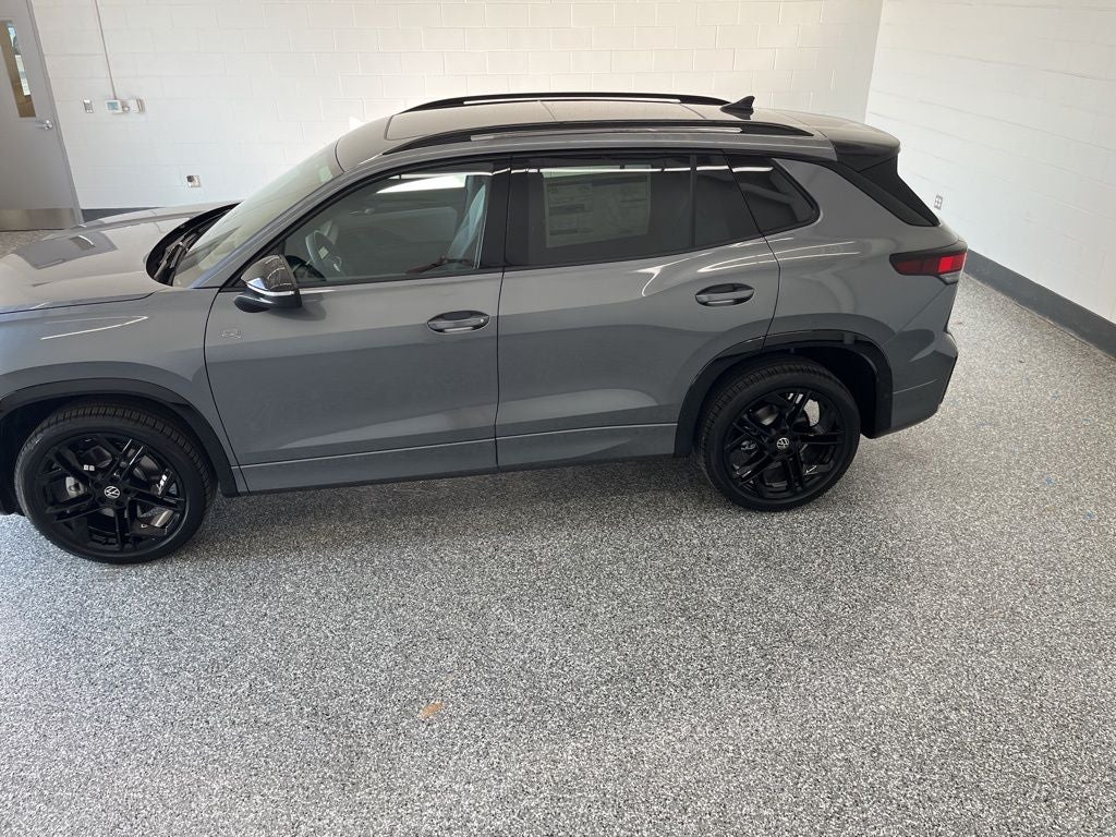 2026 Volkswagen Tiguan — side profile view